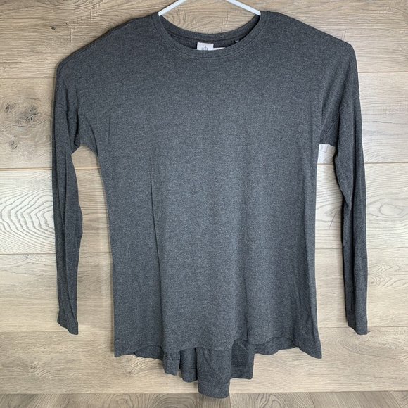 Cabi Swing Top Womens M Grey Tunic W/Wide Elastic Gather at Back Long Sleeve - Picture 2 of 11